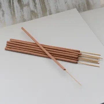 showing the Myrrh sticks of brown color